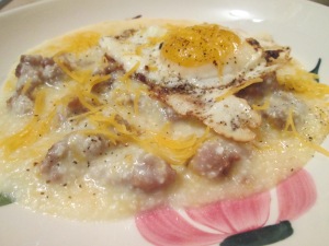 Sausage and Cheddar Grits with Fried Egg and Wheat Toast 013